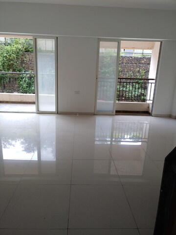 Bathroom in 2 BHK Apartment at Puranik Abitante, Bavdhan – for Sale