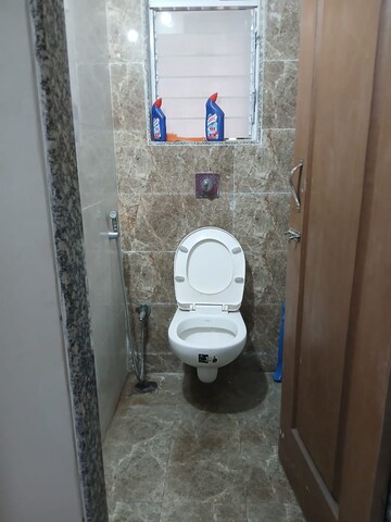 Bathroom in 1 BHK Apartment at Andheri East – for Rent
