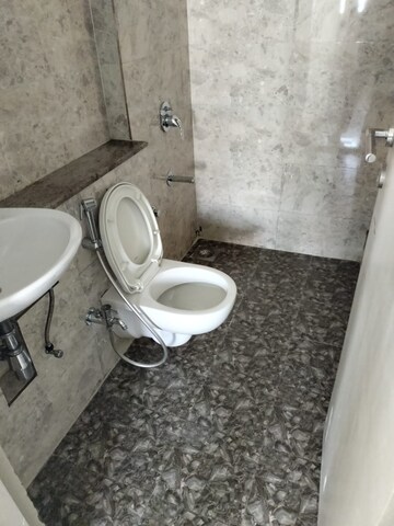 Bathroom in 1 BHK Apartment at Andheri East – for Rent