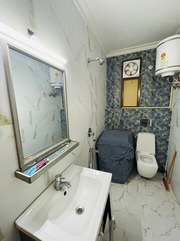 Living Room in 2 BHK Builder Floor at Ignou Road – for Rent