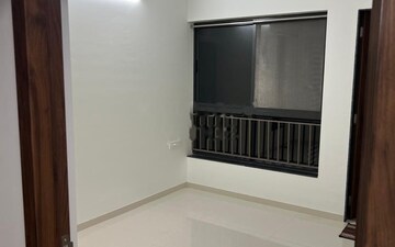 Room in 2 BHK Apartment at Shapoorji Pallonji Sensorium, Hinjewadi – for Rent