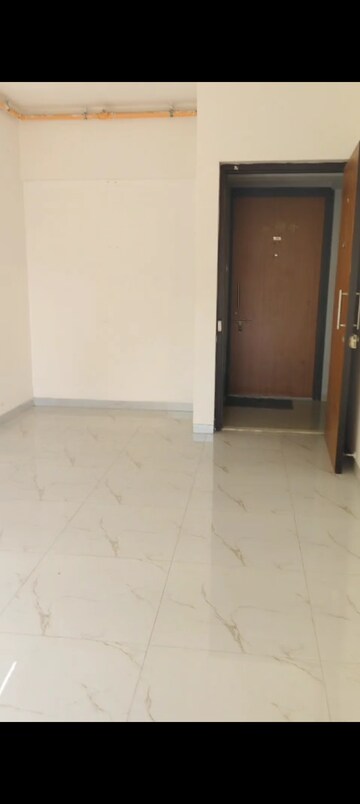 Room in 1 BHK Apartment at The Baya Central, Lower Parel – for Rent