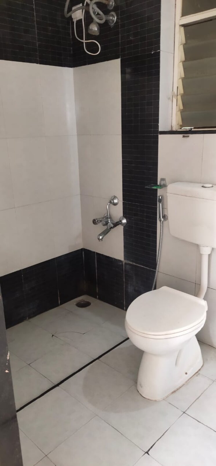 Bathroom, phadnis-green-square 2 Bedroom 1066 Sq.Ft. Apartment In Baner Pune 8190928