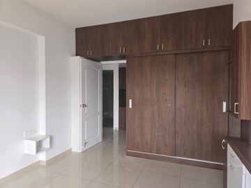 Room in 3 BHK Apartment at Goyal and Co Orchid Greens, Kannur – for Rent