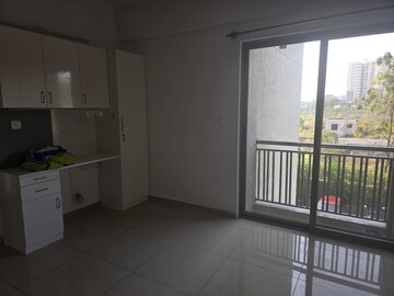 Room in 3 BHK Apartment at Goyal and Co Orchid Greens, Kannur – for Rent