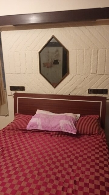 Bedroom in 3 BHK Apartment at Manali CHS Malad, Malad West – for Rent