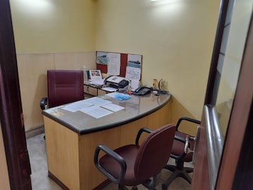 Commercial Office Space 700 Sq.Ft. For Rent in Park Street Kolkata  8191026