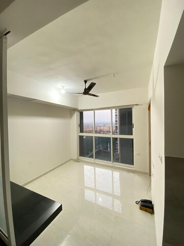 1 BHK Apartment For Rent in Lodha Golden Dream, Dombivli East