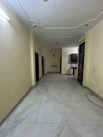 Room in 3 BHK Builder Floor at Sector 23 – for Rent
