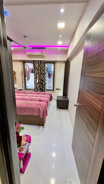 Bedroom in 2 BHK Apartment at Pr Woodwind, Andheri East – for Rent