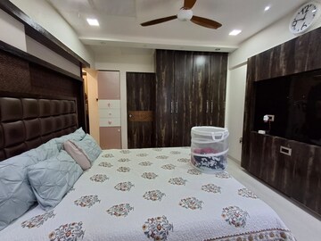 Bedroom in 2 BHK Apartment at Pr Woodwind, Andheri East – for Rent