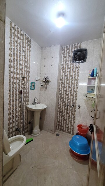 Bathroom in 2 BHK Builder Floor at Dilshad Colony – for Rent