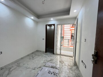 Room in 2 BHK Apartment at Saket – for Rent
