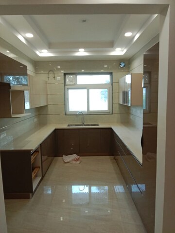 Kitchen in 3 BHK Builder Floor at Sector 30 – for Rent