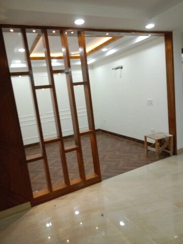 Staircase in 3 BHK Builder Floor at Sector 30 – for Rent