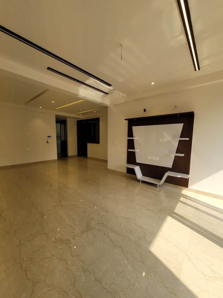 Room, vivek vihar phase 1 4 Bedroom 2250 Sq.Ft. Builder Floor In Vivek Vihar Phase 1 Delhi 8191266