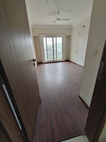 Room in 2 BHK Apartment at Sai Innovision 7 Avenues, Balewadi – for Rent