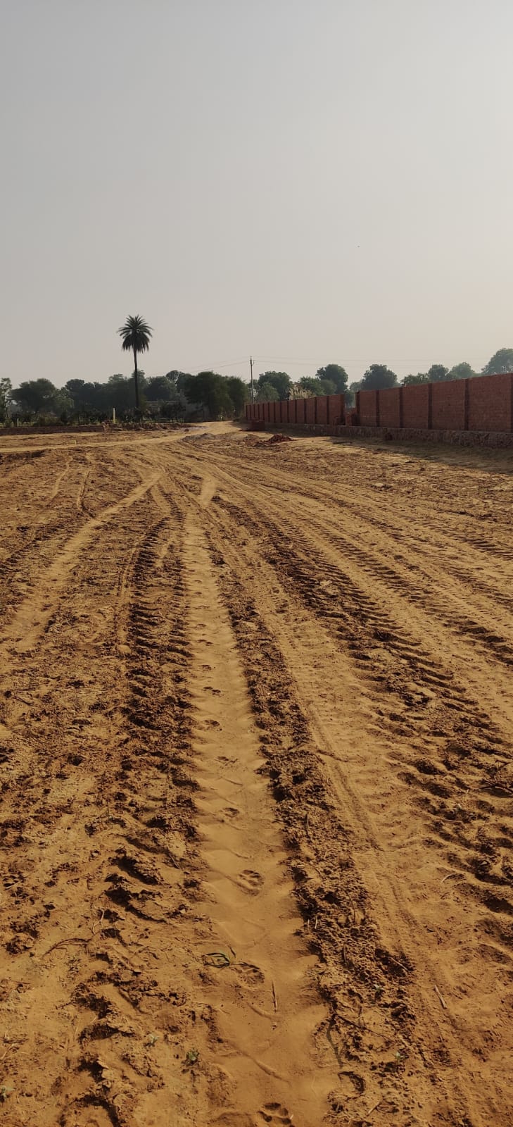 Plot For Sale in Agra Road