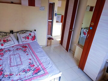 Bedroom in 1 BHK Apartment at Swaroop Centre, Andheri East – for Rent