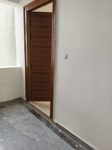 Room in 3 BHK Apartment at Manikonda – for Sale