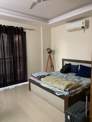 Bedroom in 2 BHK Builder Floor at Ardee City, Sector 52 – for Rent