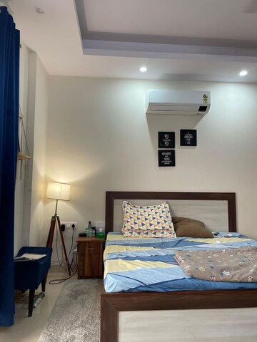Bedroom in 2 BHK Builder Floor at Ardee City, Sector 52 – for Rent