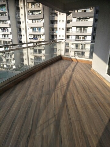3.5 BHK Apartment For Rent in Supertech ORB, Sector 74