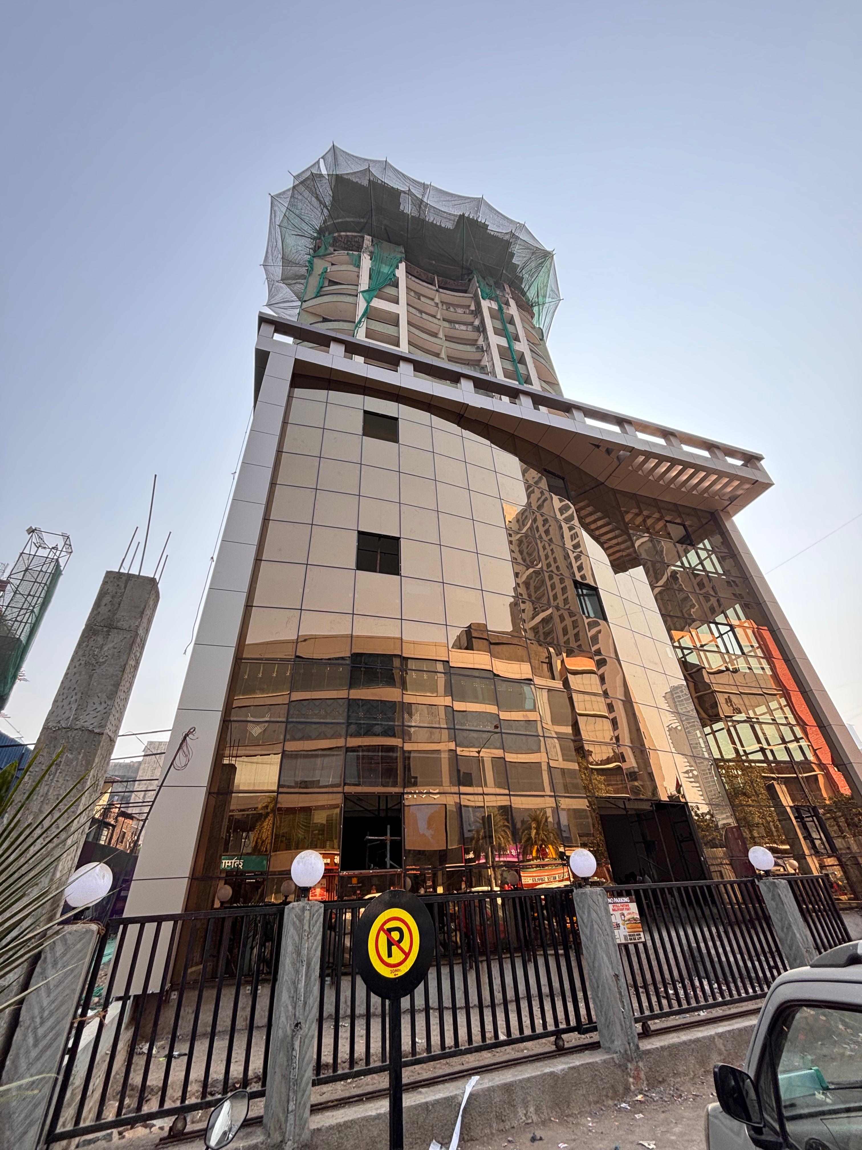 2 BHK Apartment For Sale in Blue Bell CHS Oshiwara