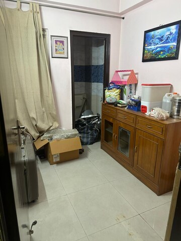 Room in 3 BHK Apartment at Sector 4, Dwarka – for Rent