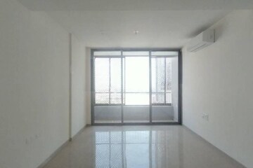 Room in 3 BHK Apartment at Piramal Vaikunth, Balkum Pada – for Sale