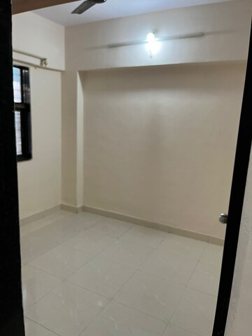 Bedroom in 1.5 BHK Apartment at Sadguru Complex, Mira Road – for Rent