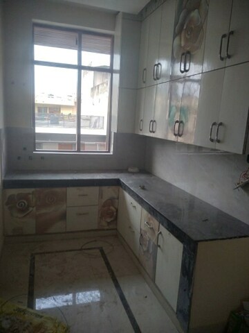 Kitchen in 2.5 BHK Builder Floor at Sector 28 – for Rent