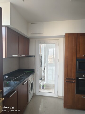 Kitchen in 3 BHK Apartment at Central Park Resorts, Sector 48 – for Rent