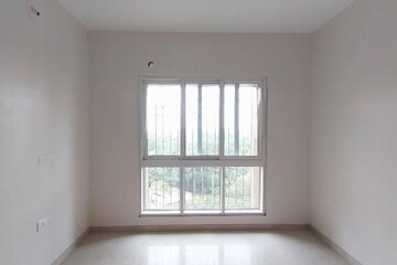 Master Bedroom in 1.5 BHK Apartment at Dosti West County, Balkum Pada – for Rent
