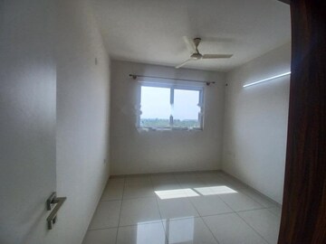 Room in 2 BHK Apartment at Godrej 24 Sarjapur, Sarjapur Road – for Rent