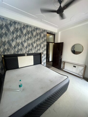 Bedroom in 3 BHK Builder Floor at Shakti Khand – for Rent