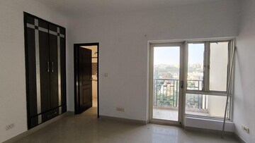 Room in 3 BHK Apartment at Purvanchal Royal City, Chi V Greater Noida – for Sale