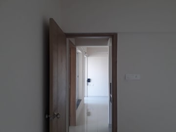 Room in 2 BHK Apartment at Abhinav Pebbles Urbania, Bavdhan – for Rent