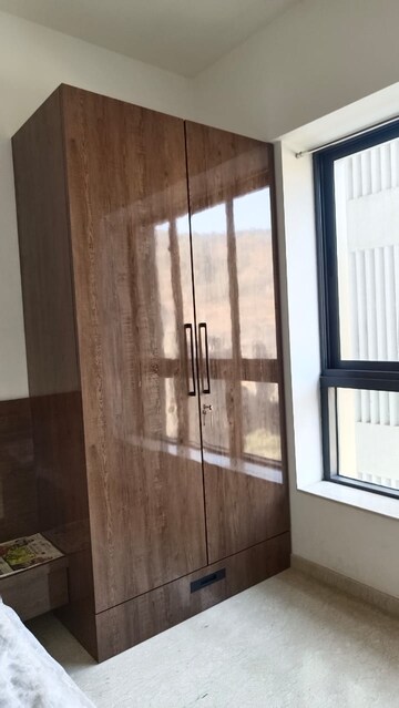 Furnished Amenities in 2 BHK Apartment at Shapoorji Pallonji Vicinia, Powai – for Rent