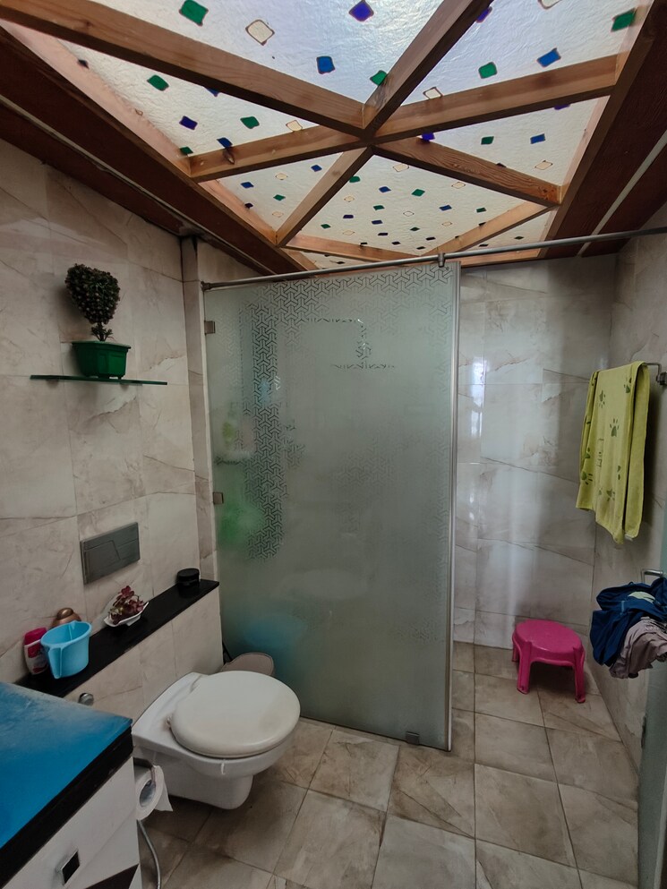 Bathroom, vtp-urban-space 4 Bedroom 2400 Sq.Ft. Penthouse In Nibm Road Pune 8191629
