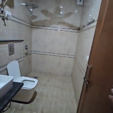 Bathroom in 1 BHK Builder Floor at Sector 24 – for Rent