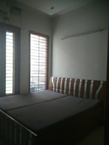 Bedroom in 2 BHK Builder Floor at New Rajinder Nagar – for Rent