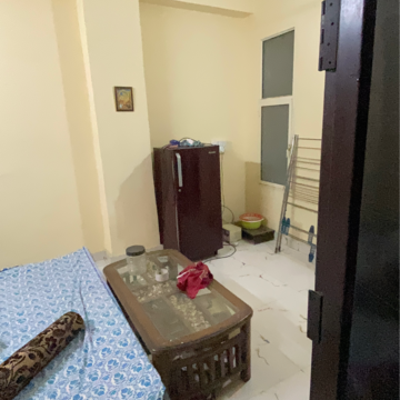 Living Room in 1 BHK Builder Floor at Sector 24 – for Rent