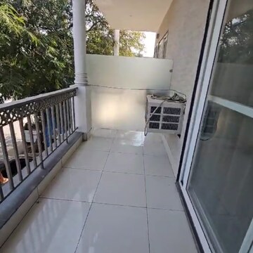 Balcony in 1 BHK Builder Floor at Sector 24 – for Rent