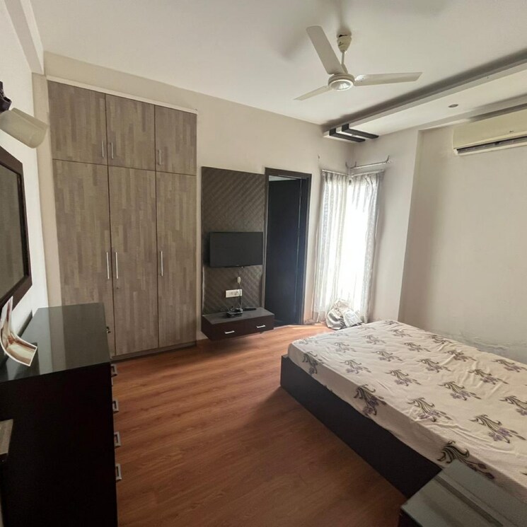 Bedroom, ansal-versalia-avante 4 Bedroom 300 Sq.Yd. Builder Floor In Sector 67 Gurgaon 8191675