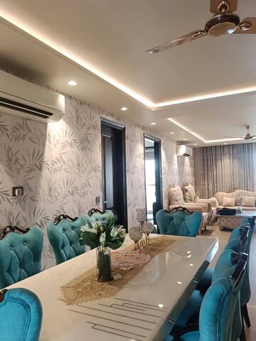 Master Bedroom in Studio Builder Floor at ASF Towers, Udyog Vihar Phase 4 – for Rent