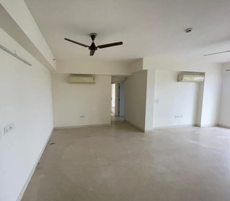 Room, dlf-regal-gardens 3 Bedroom 1744 Sq.Ft. Apartment In Sector 90 Gurgaon 8191706