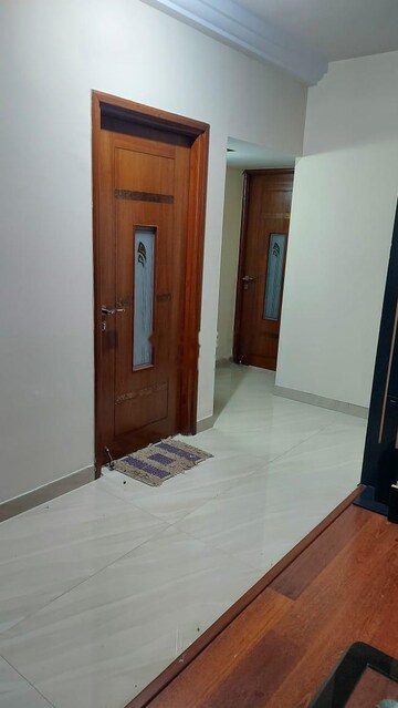 Room in 2.5 BHK Apartment at Godrej Woodsman Estate, Hebbal – for Rent