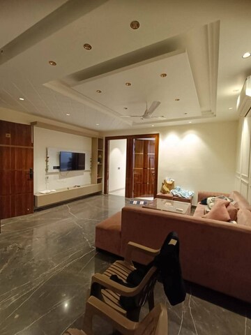 Living Room in 1 RK Builder Floor at ASF Towers, Udyog Vihar Phase 4 – for Rent