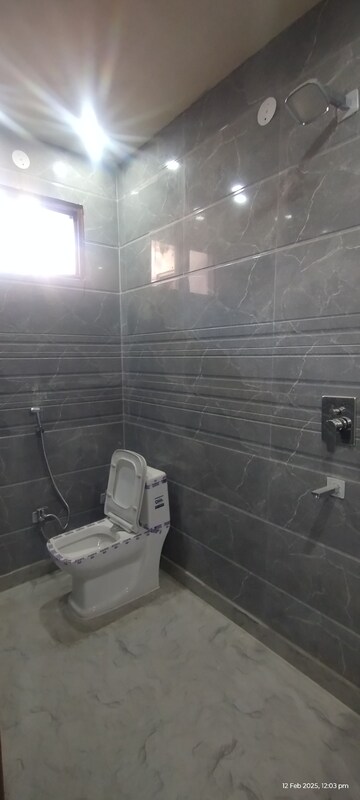 Bathroom in 2 BHK Builder Floor at Uttam Nagar – for Rent